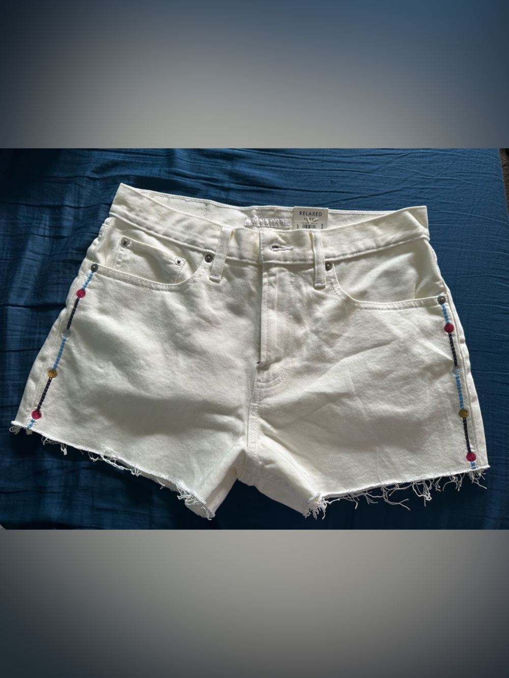 Lucky Brand relaxed short 4 / 27 embroidered white denim daisy dukes